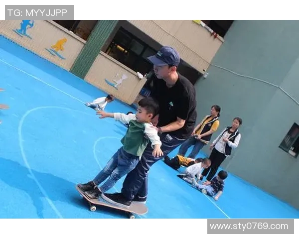 南京滑板队速度之旅:探索城市街头的激情与挑战